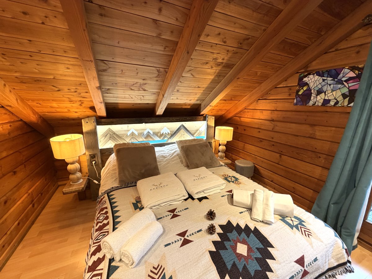 Caribou Lodges Loup Loup 105 114