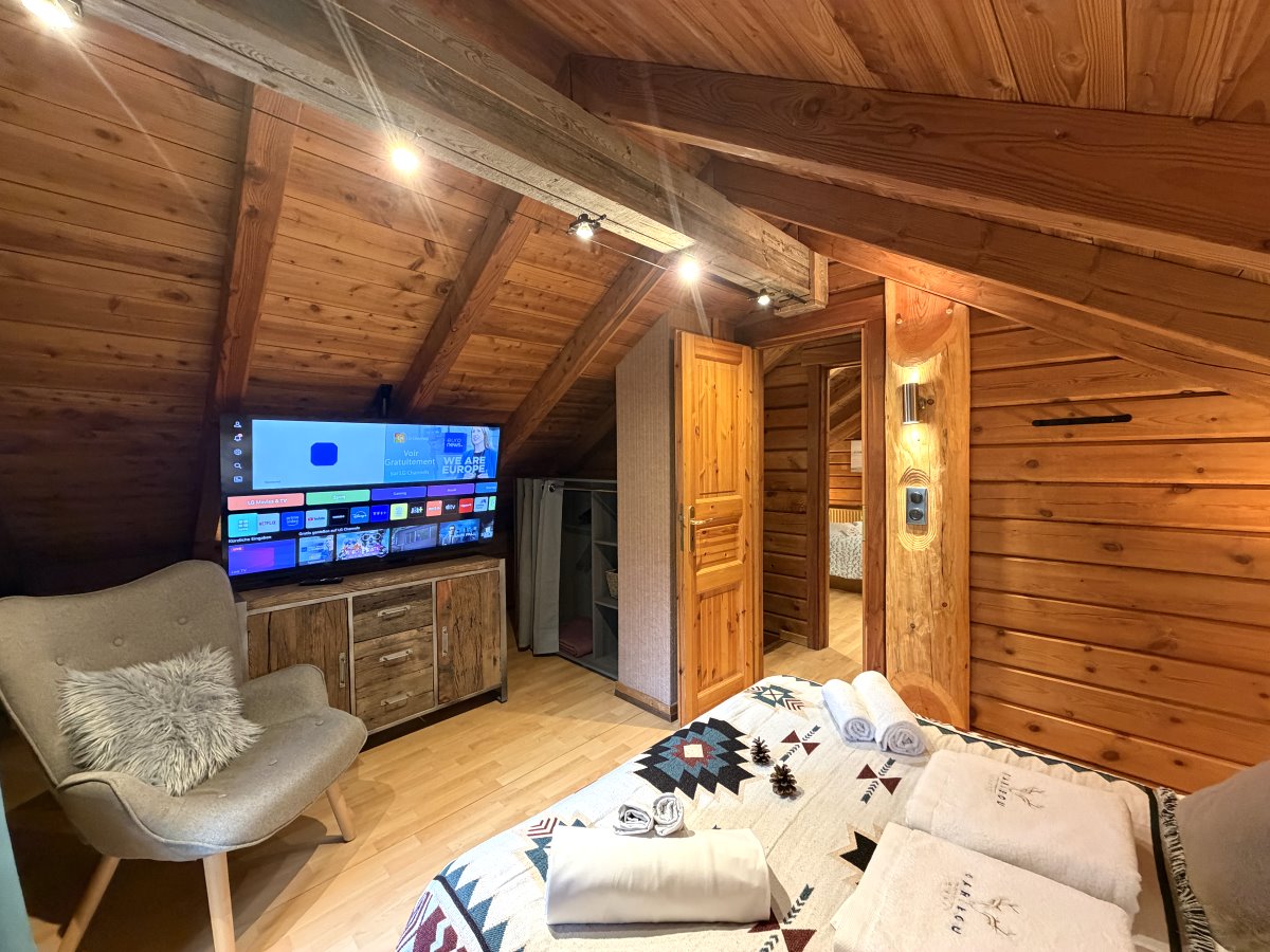 Caribou Lodges Loup Loup 107 116