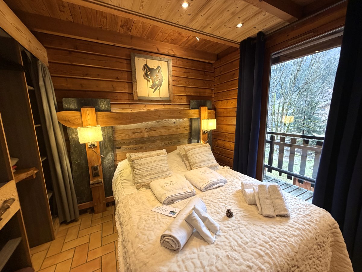 Caribou Lodges Loup Loup 109 118