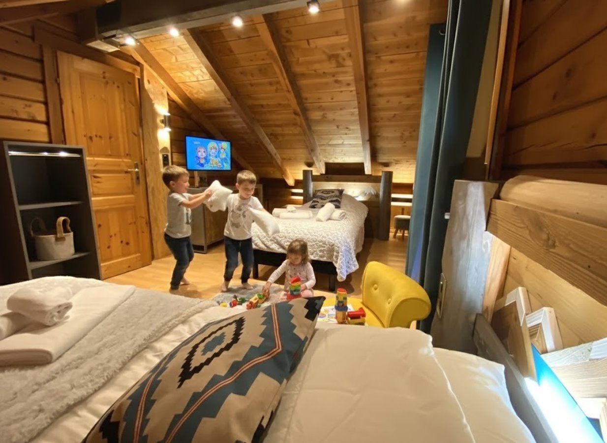 Caribou Lodges Loup Loup 98 107