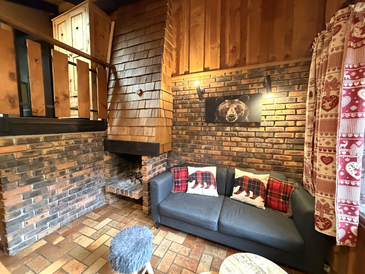 Caribou Lodges Pomme De Pin 1 Pomme De Pin 1 43 44