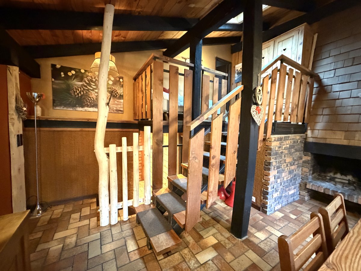 Caribou Lodges Pomme De Pin 1 Pomme De Pin 1 45 46