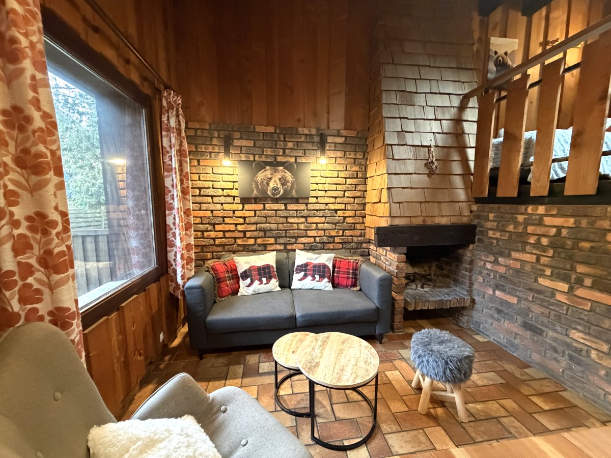 Caribou Lodges Pomme De Pin 2 Pomme De Pin 2 42 43