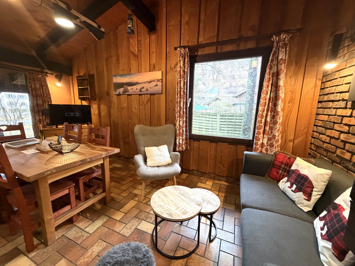 Caribou Lodges Pomme De Pin 2 Pomme De Pin 2 47 48