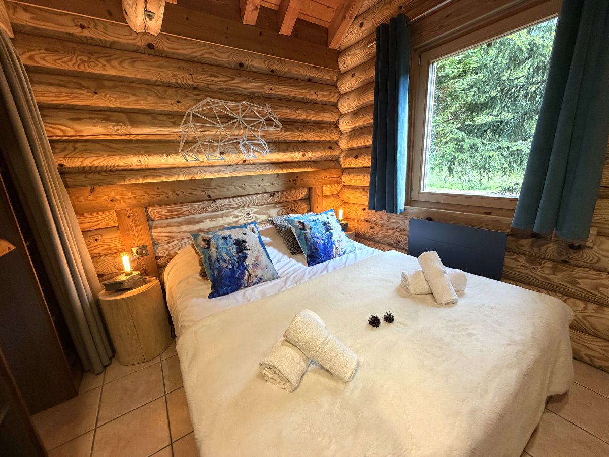 Caribou Lodges Ours Blanc Ours Blanc 62 50