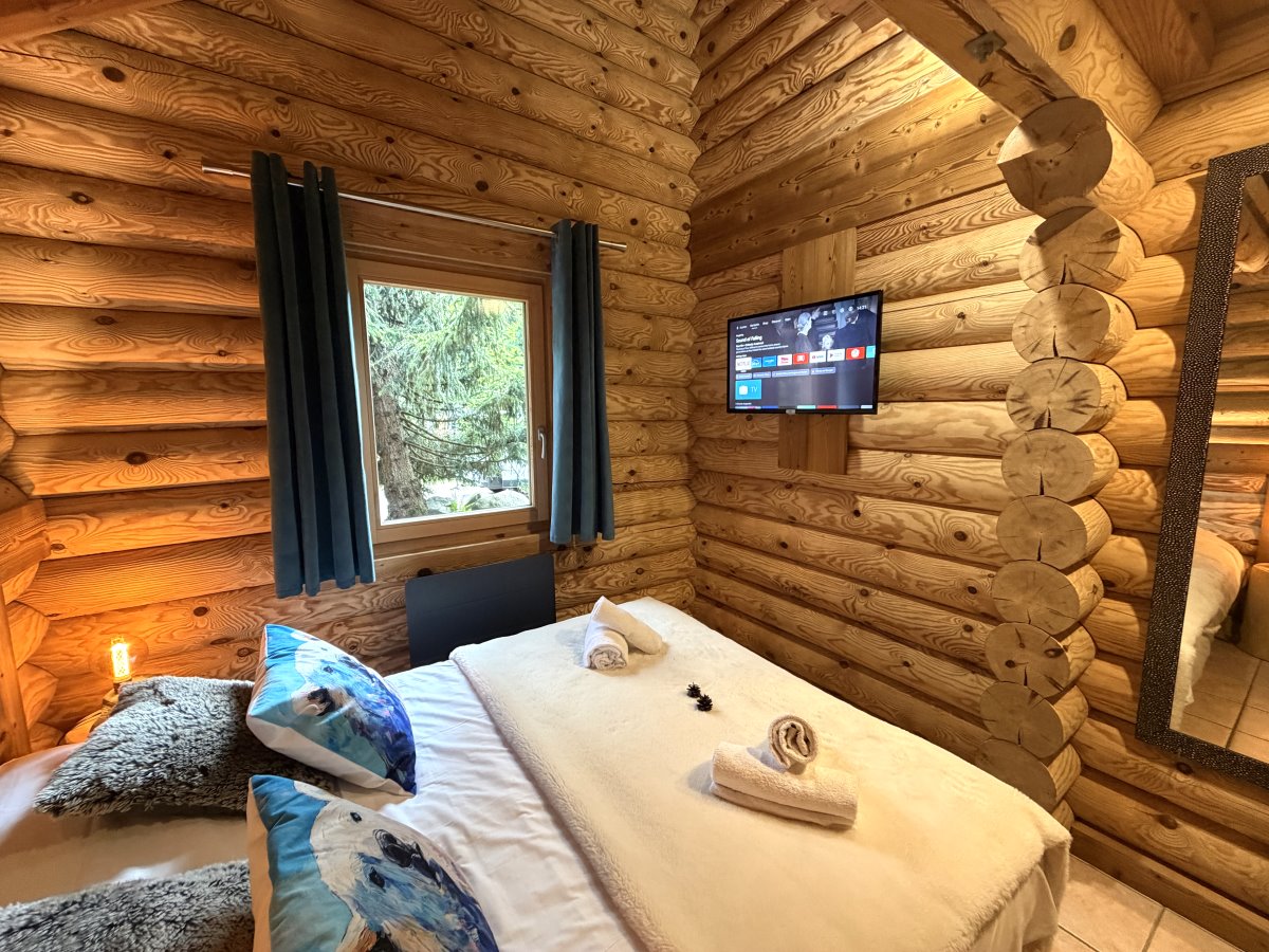 Caribou Lodges Ours Blanc Ours Blanc 65 53