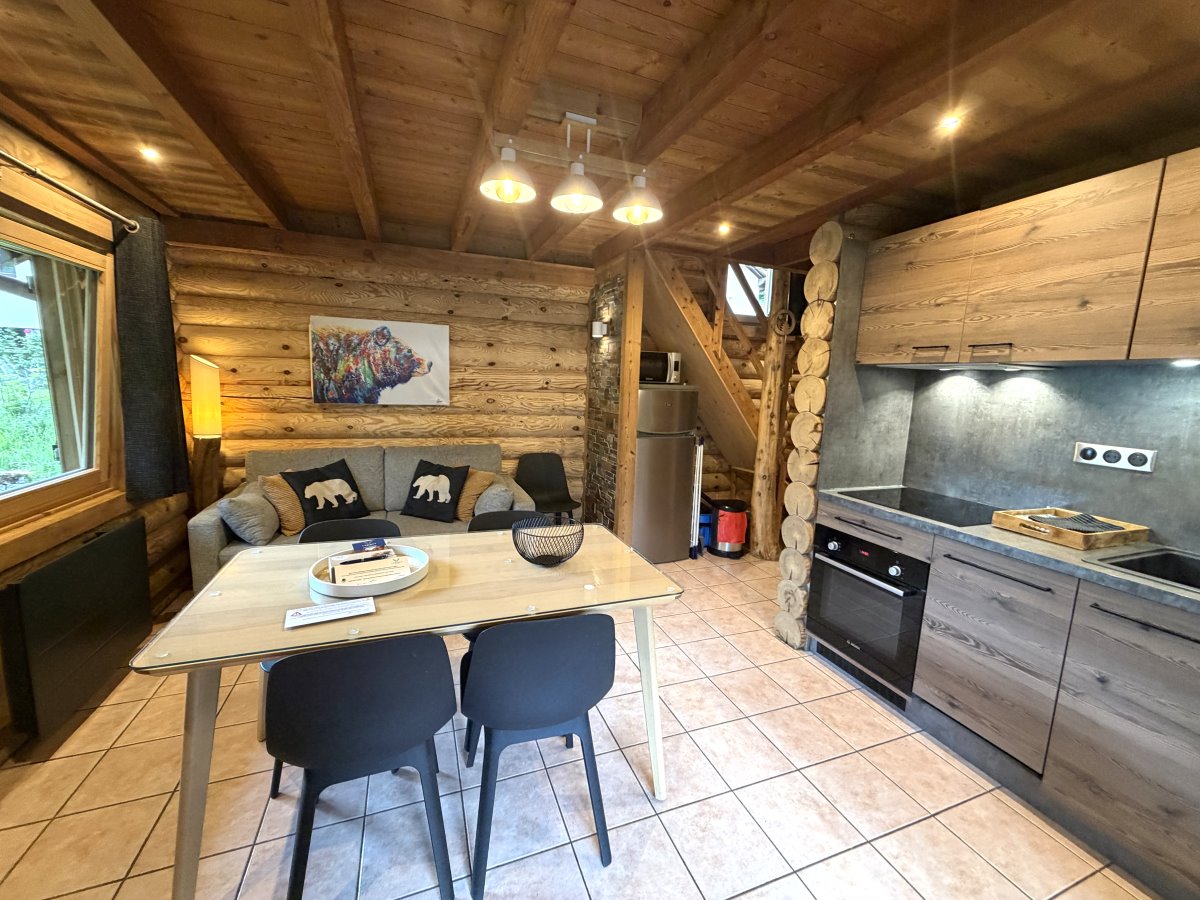 Caribou Lodges Ours Blanc Ours Blanc 68 56